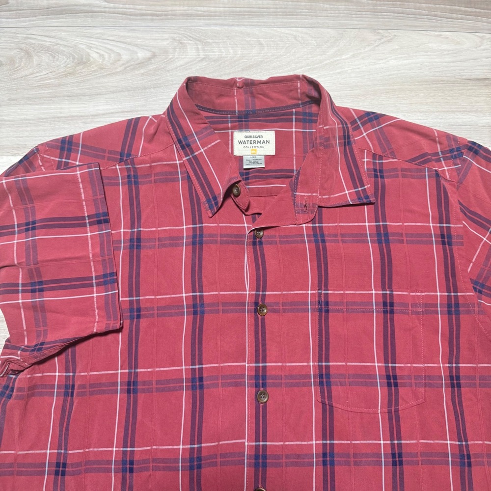 Quiksilver Waterman Shirt Mens Large Red Plaid Short Sleeve AQMWT03096 Button Up